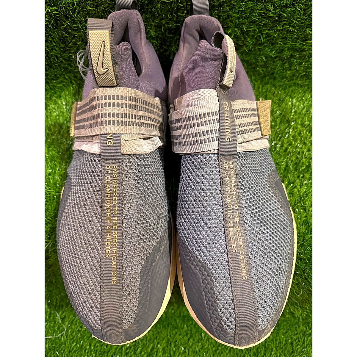 Nike matcon Velocity 18