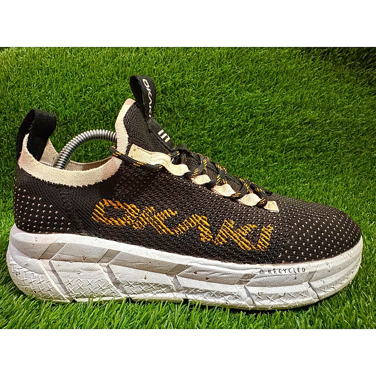 Okaki Motion 14