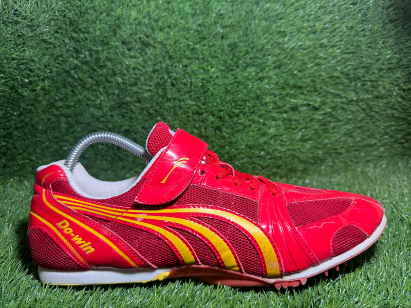 yellow Do-win track and field spike