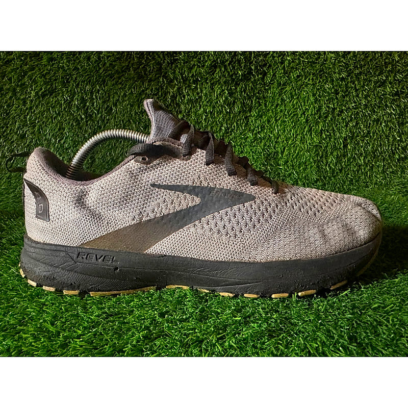 Brooks Revel 17
