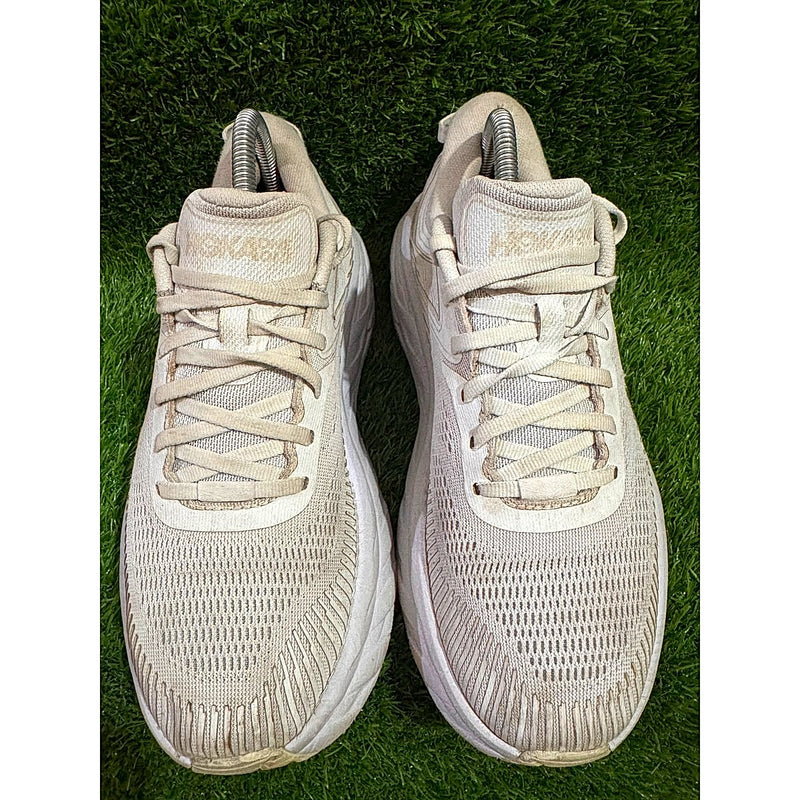 Hoka Skyward 18