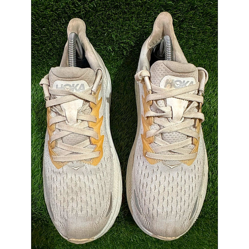 Hoka Speedgoat 10