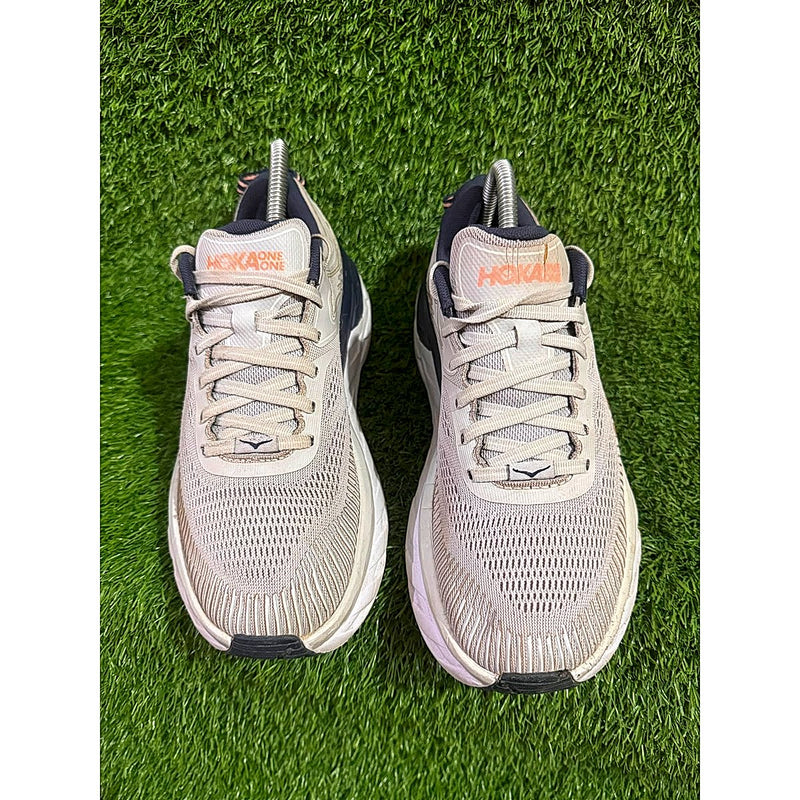 Hoka Challenger 15