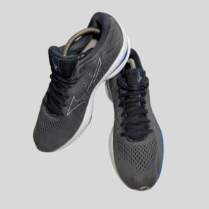 Mizuno Wave Rider 25