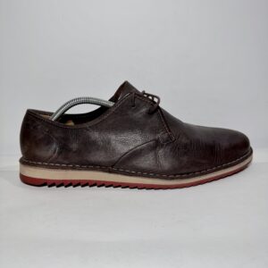 Cole Haan Glenn brown leather chukka boots.