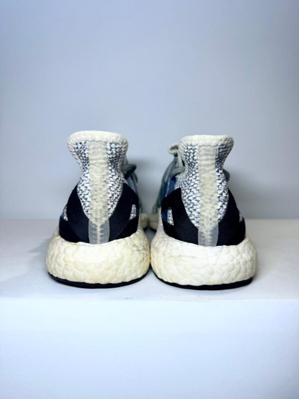 Hoka Carbon X running - Image 4