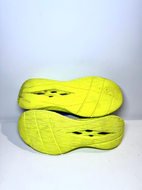Hoka Carbon X running - Image 5